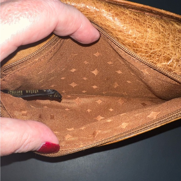 Fossil Emory Striped Leather Clutch Wallet Featuring a "Long Live Vintage" Logo - Picture 4 of 7